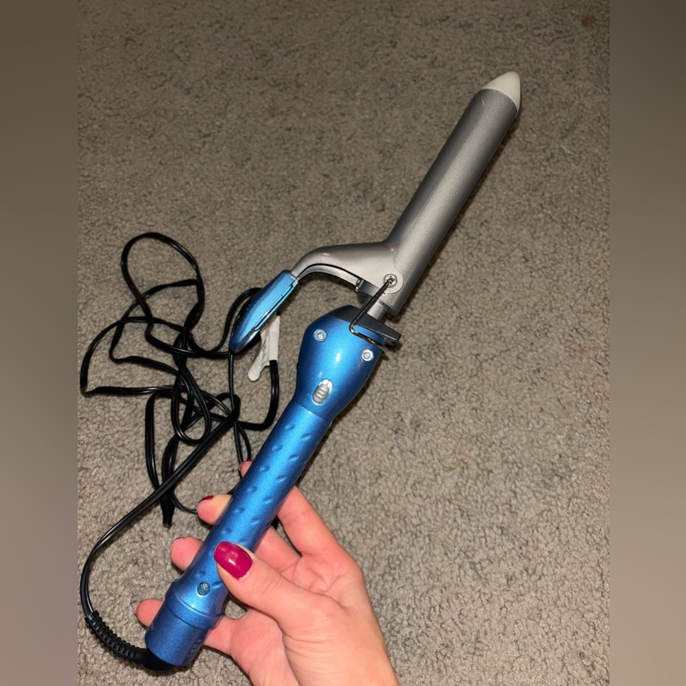 Babyliss curling iron